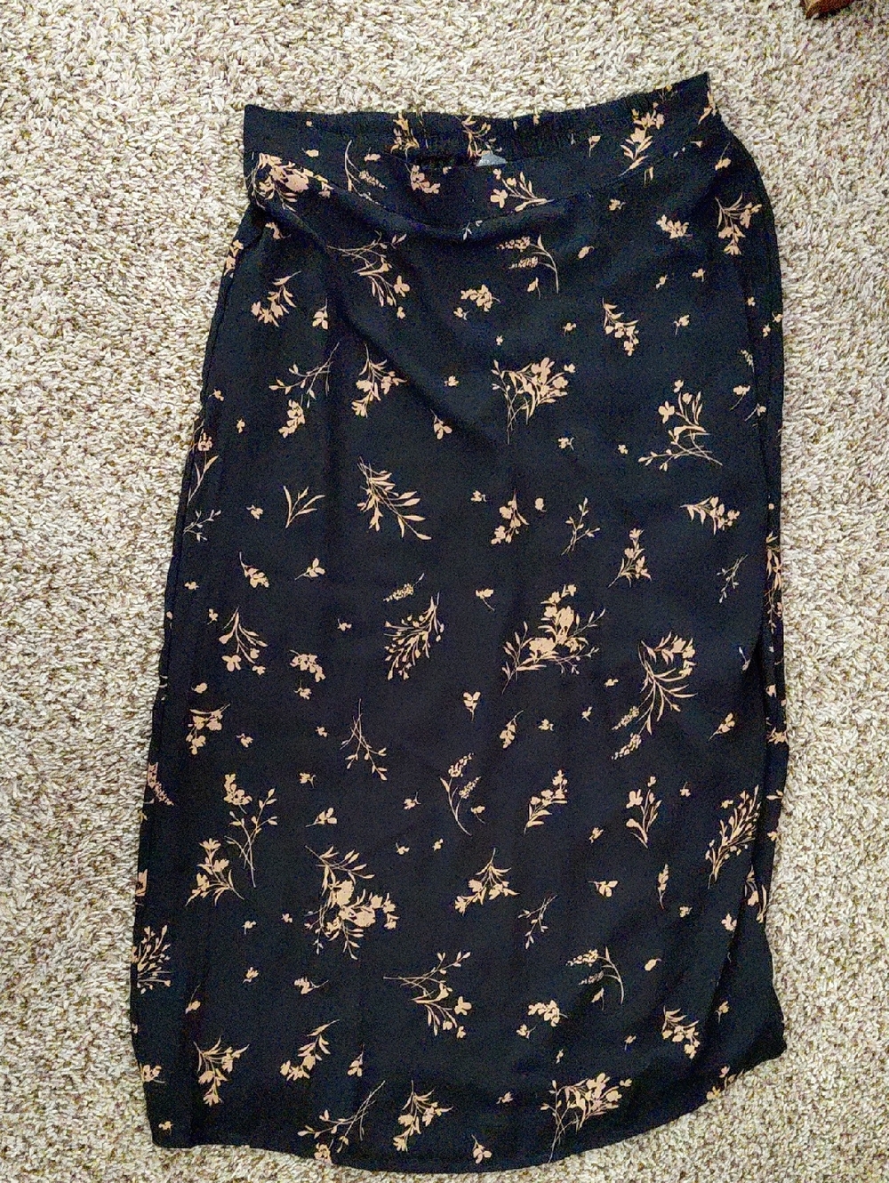Vince Camuto Black Midi Skirt with Beige Floral Print